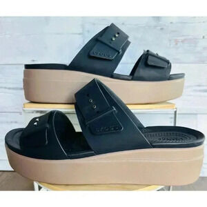 NWOT CROCS Brooklyn Low Wedge Sandal Women's Size 10 Black/Beige